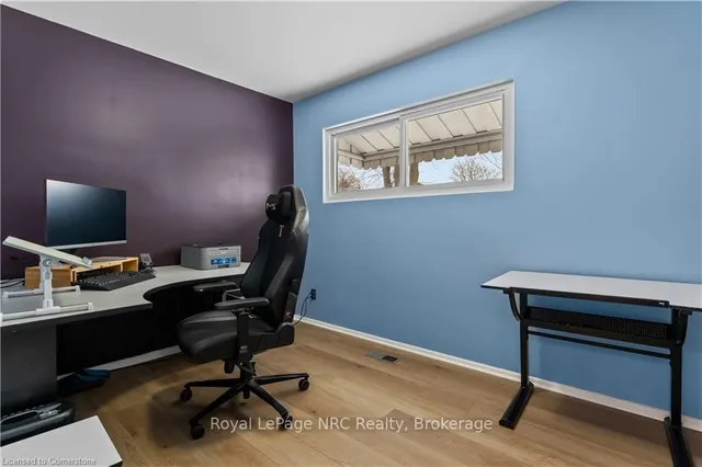 Additional image 17 of 774 Upper Sherman Ave