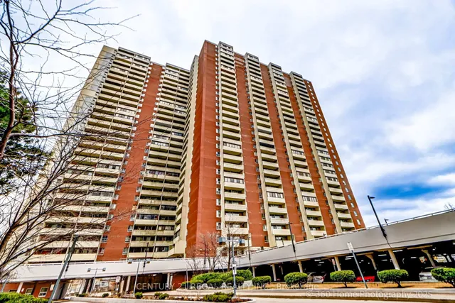 5 Massey Sq Unit Ph06