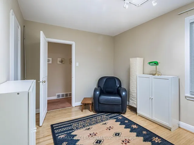 Additional image 18 of 17 Duncairn Dr