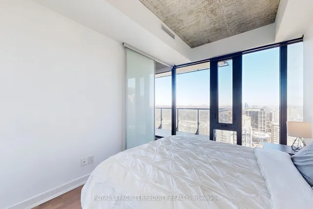 Additional image 24 of 185 Roehampton Ave Unit 1707