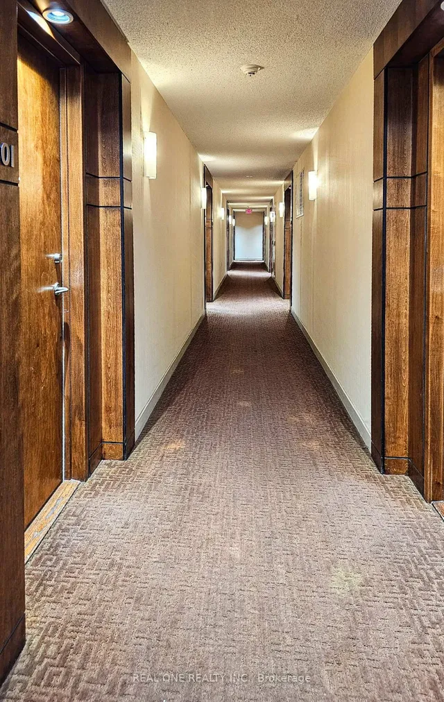 Additional image 3 of 10 Northtown Way Unit 801