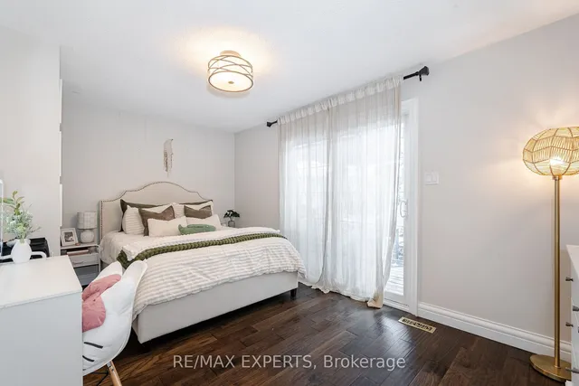 Additional image 21 of 92 Ambleside Dr