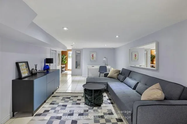 Additional image 31 of 58 Massey St