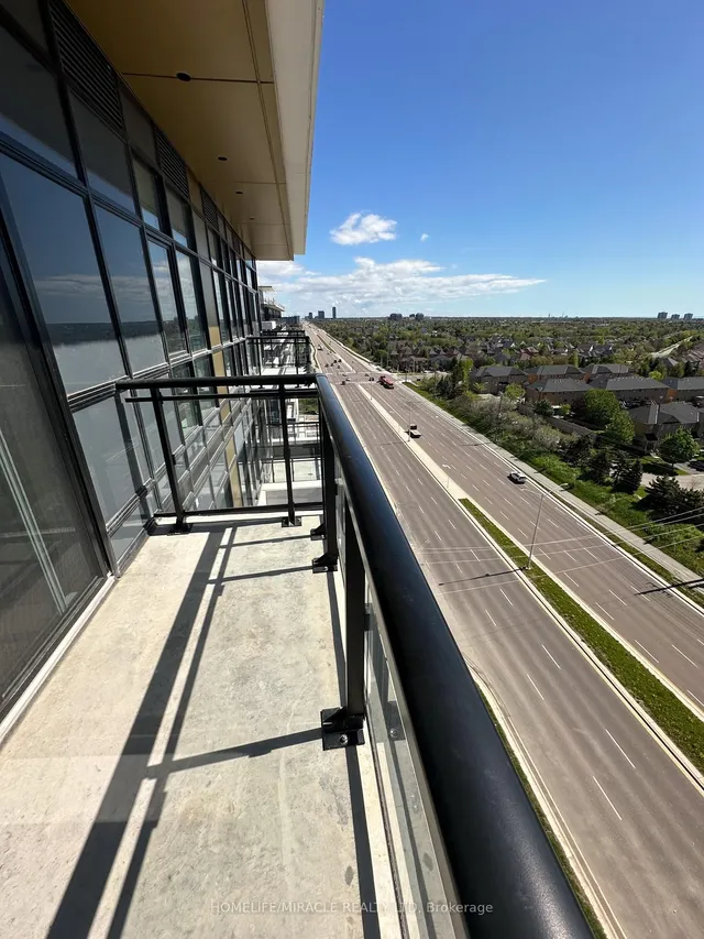 Additional image 21 of 405 Dundas St Unit PH15