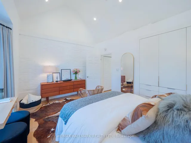 Additional image 29 of 87 Empire Ave