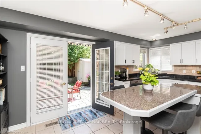 Additional image 12 of 54 Stonepine Cres