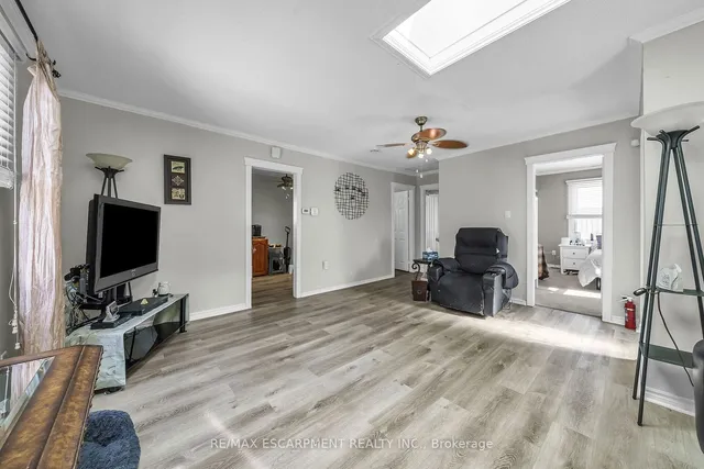 Additional image 5 of 1793 Main St