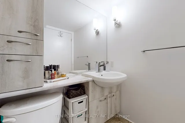 Additional image 9 of 1050 The Queens Way Unit 416