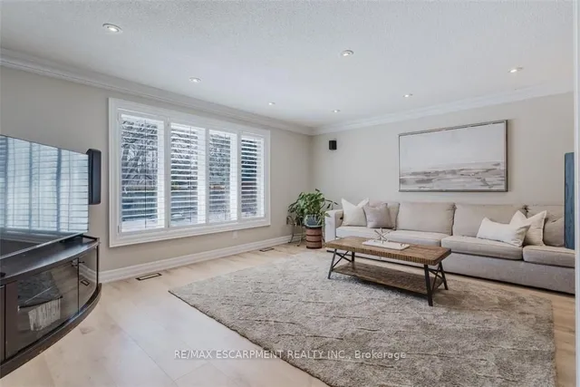 Additional image 17 of 954 Wintergreen Pl