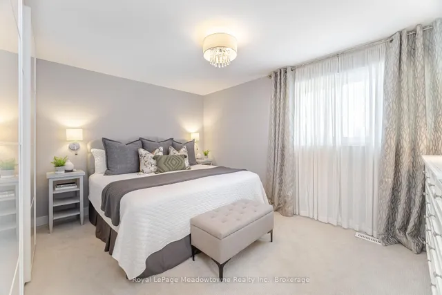 Additional image 28 of 515 Clover Park Cres