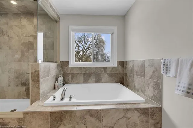 Additional image 36 of 88 Bellroyal Cres