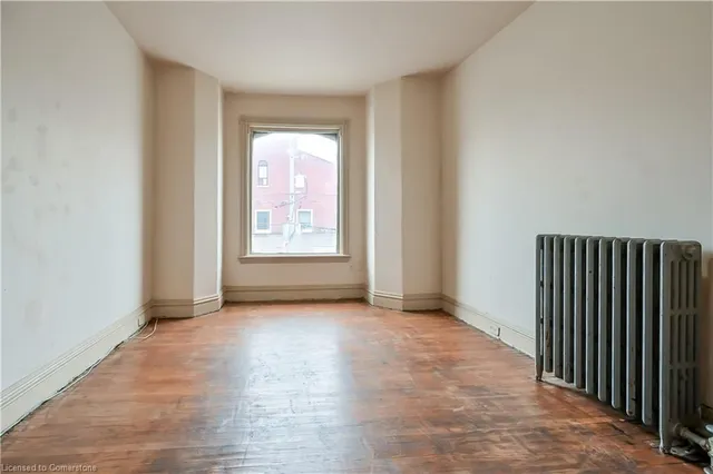 Additional image 31 of 30 Cannon St Unit DUPLEX