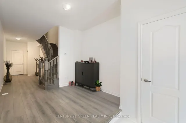 Additional image 6 of 467 Manhattan Common St