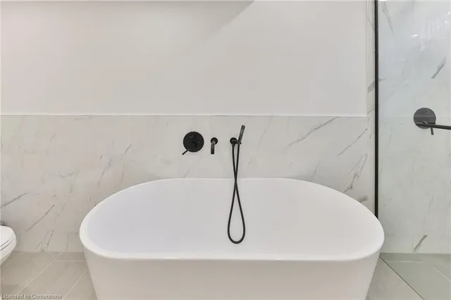 Additional image 39 of 2202 Constance Dr