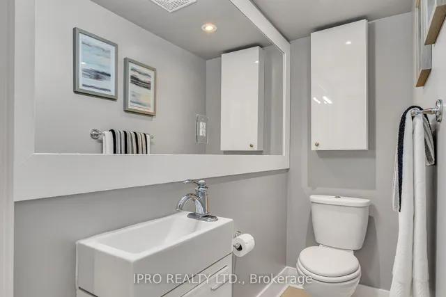 Additional image 16 of 264 Howland Ave