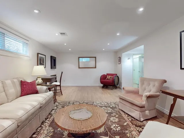 Additional image 33 of 39 Blithfield Ave