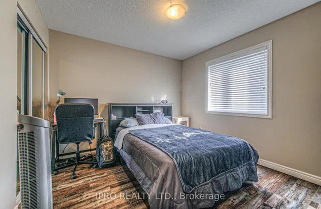 Additional image 16 of 366 Steepleridge St