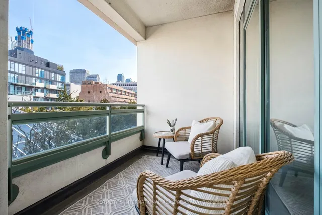 Additional image 21 of 77 Avenue Rd Unit 306