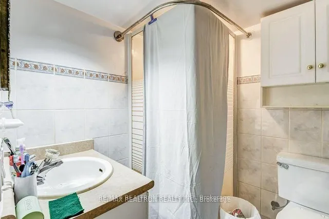 Additional image 23 of 84 Kings Park Blvd