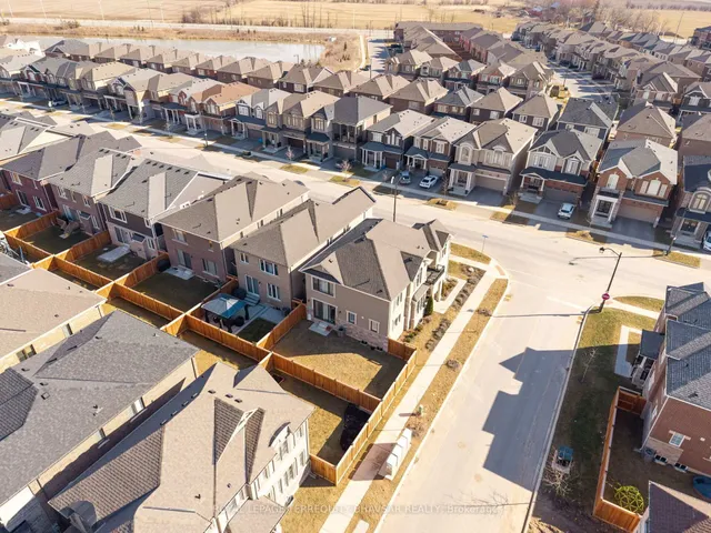 Additional image 48 of 533 Kennedy Circ