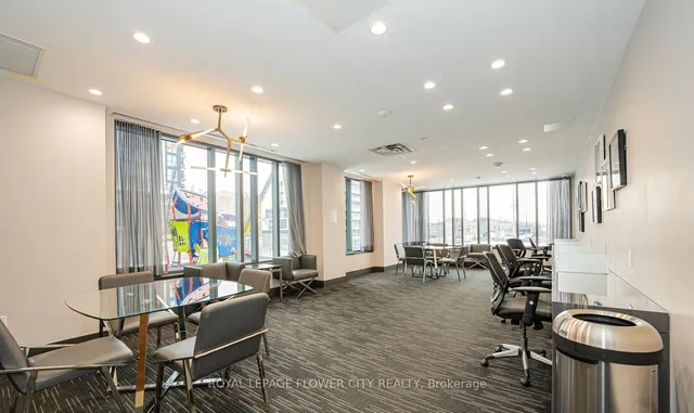 Additional image 4 of 5033 Four Springs Ave Unit 2118