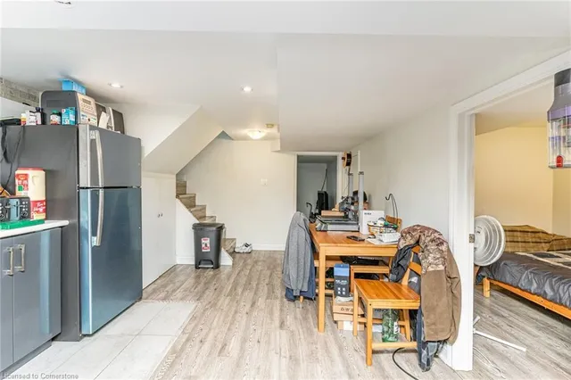 Additional image 25 of 74 Kenilworth Ave