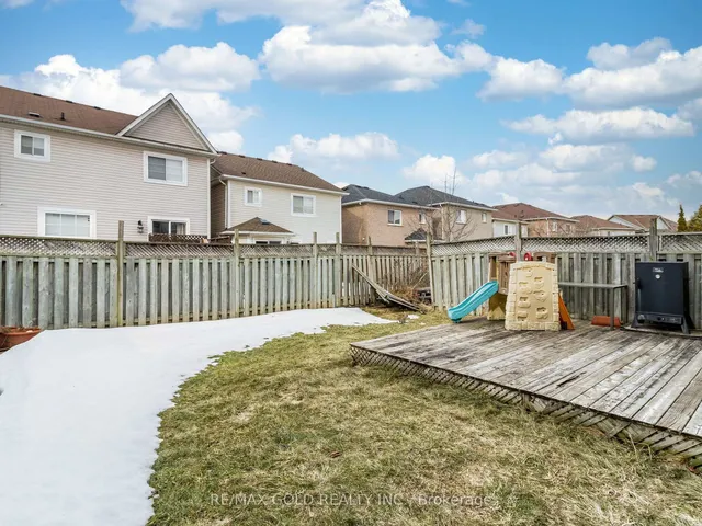 Additional image 47 of 24 Bramoak Cres