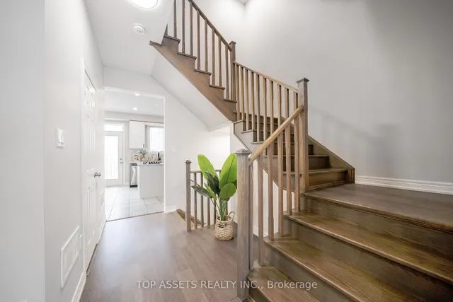 Additional image 6 of 3066 Eighth Line