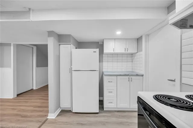 Additional image 44 of 125 Erin Ave