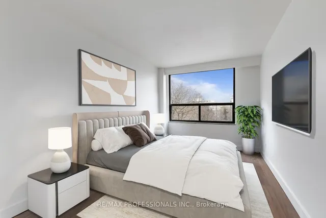 Additional image 25 of 740 Eglinton Ave Unit 404