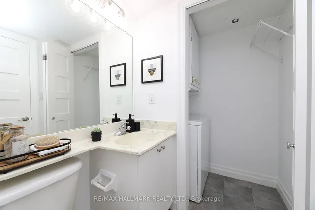 Additional image 38 of 1029 King St Unit 818