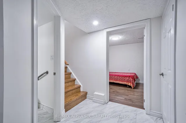 Additional image 34 of 55 Phalen Cres