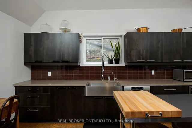 Additional image 9 of 298 Berkeley St