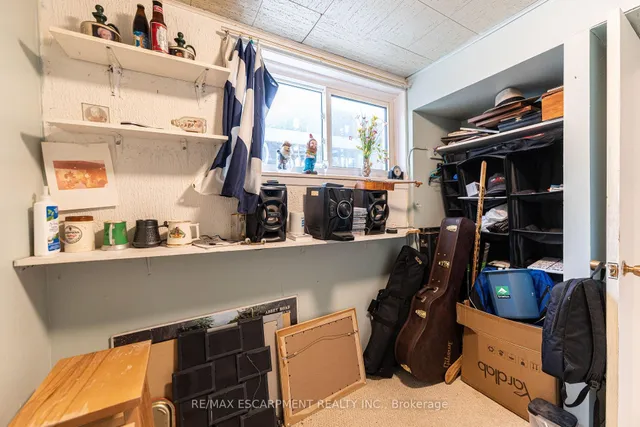 Additional image 20 of 69 CRANBROOK Dr