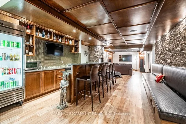 Additional image 37 of 83 Southcreek Crt