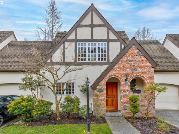 1936 NW Yorkshire Ln, Portland, OR 97229