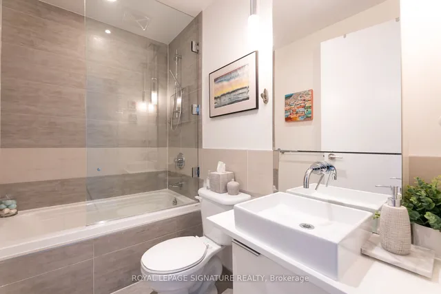 Additional image 23 of 8 Charlotte St Unit 2006