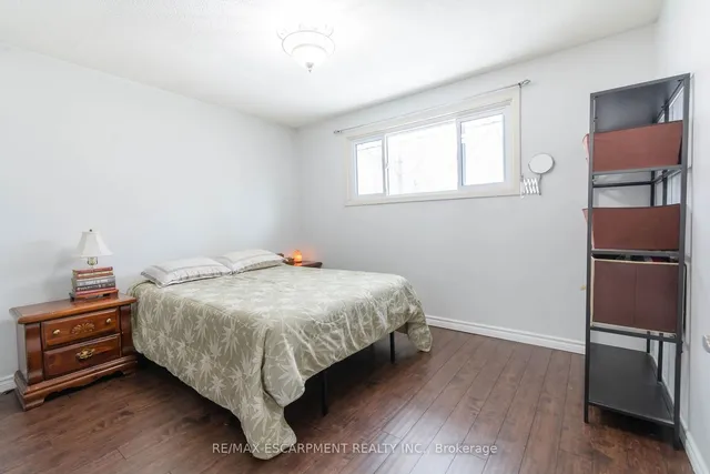 Additional image 22 of 117 Anna Capri Dr