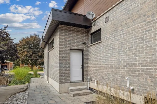 Additional image 47 of 60 Garden Ave