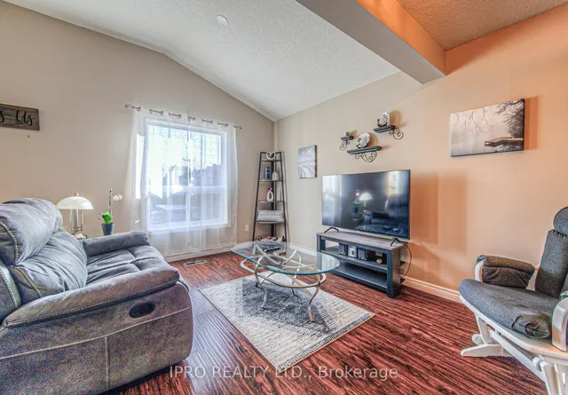 Additional image 12 of 366 Steepleridge St