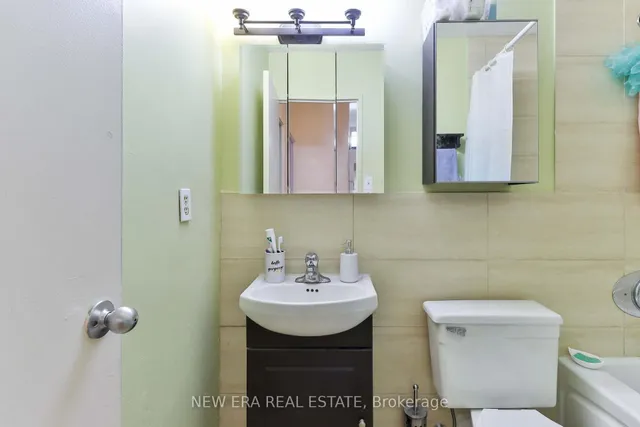 Additional image 13 of 3625 Lakeshore Blvd Unit 108