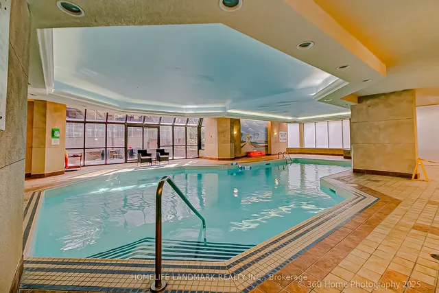 Additional image 27 of 633 Bay St Unit 1703