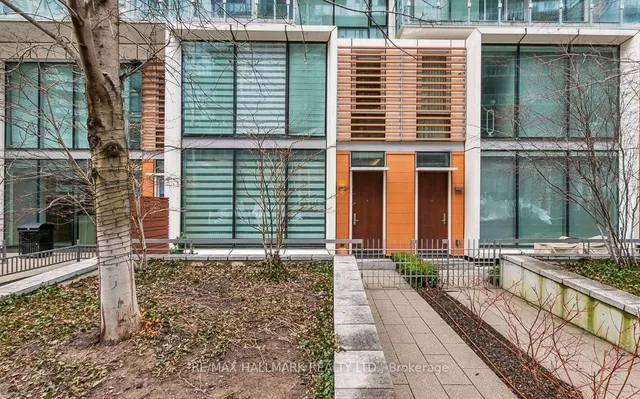 39 Queens Quay Unit TH103