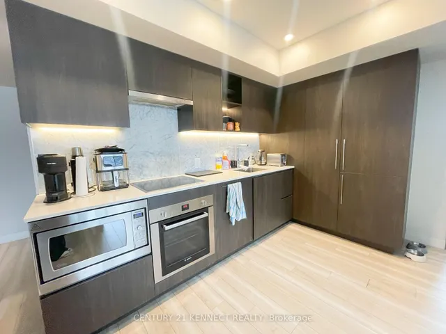 Additional image 7 of 17 Bathurst St Unit 1010