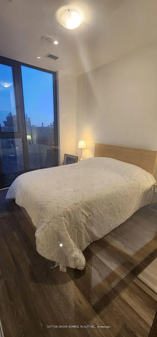 Additional image 11 of 250 Lawrence Ave Unit 709