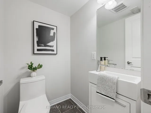 Additional image 36 of 55 Thomas Mulholland Dr Unit 8