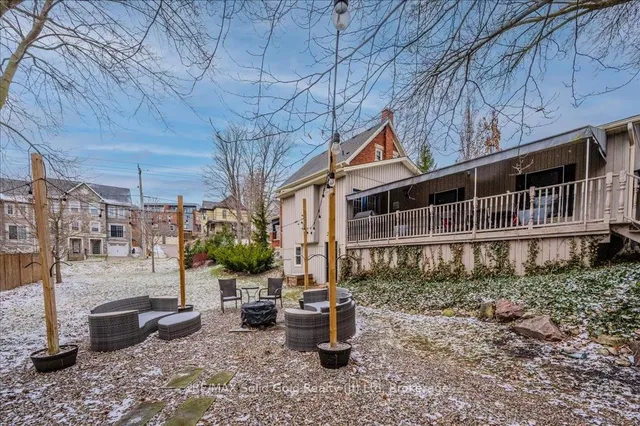 Additional image 38 of 56 Woolwich St