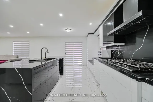 Additional image 18 of 247 Cresthaven Rd