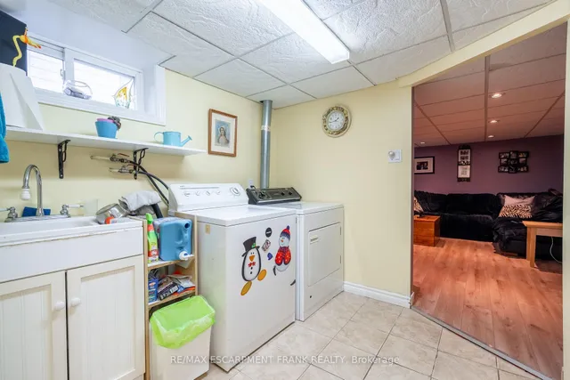 Additional image 35 of 1061 CENTRAL Ave