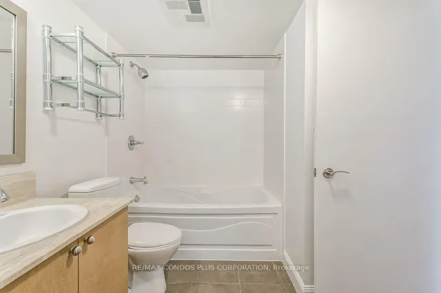 Additional image 9 of 2191 Yonge St Unit 3010